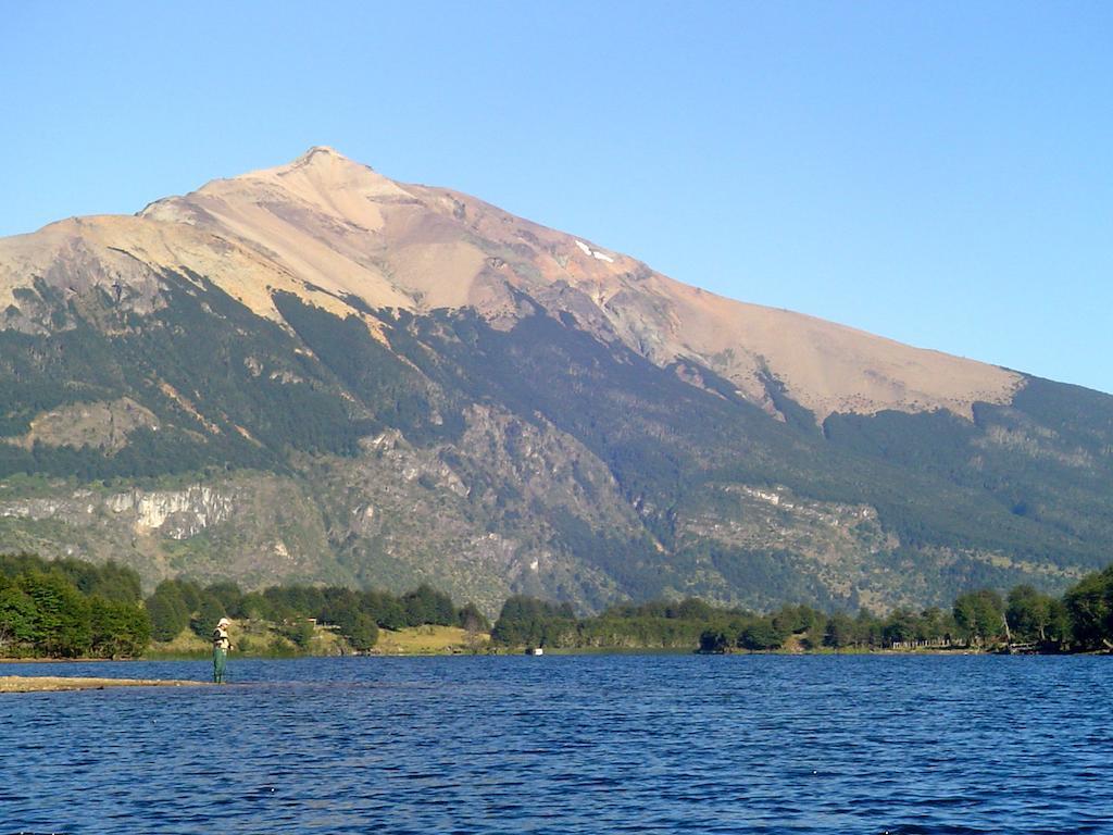 Lodge De Montana Lago Monreal El Blanco Esterno foto